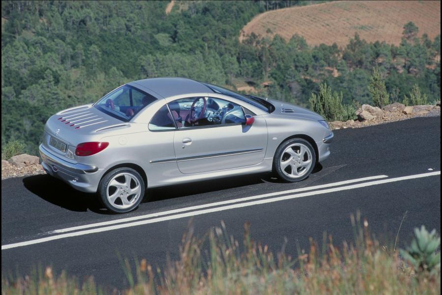  Peugeot 20 Coeur Concept 1998 года  (фото 5 из 12)